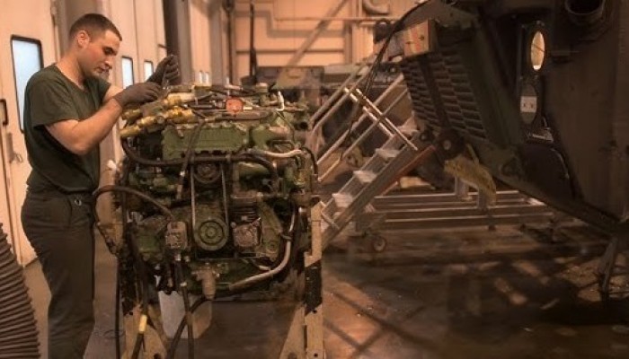 Mécanicien de maintenance automobile dans l'armée de terre